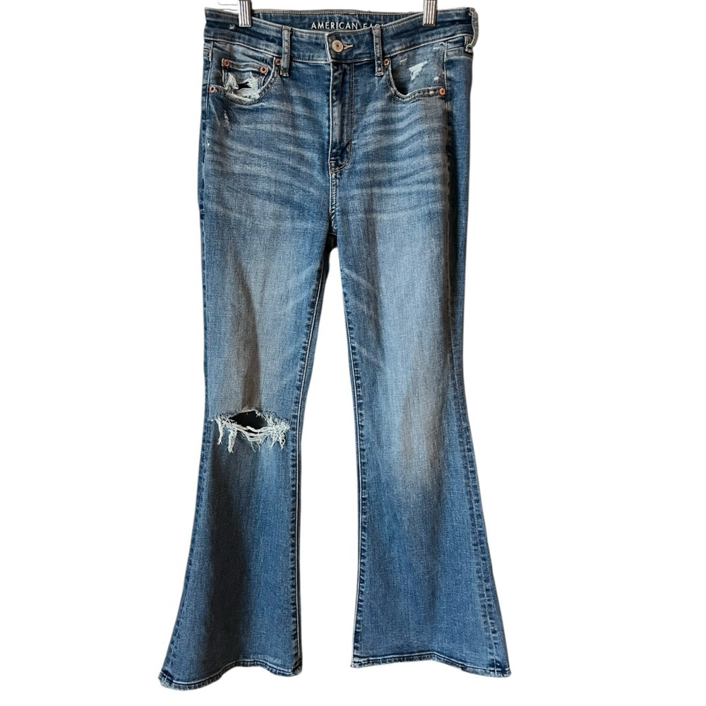 American Eagle Super High Rise Distressed Flare Size PETITE 4 Blue Stretch Jeans